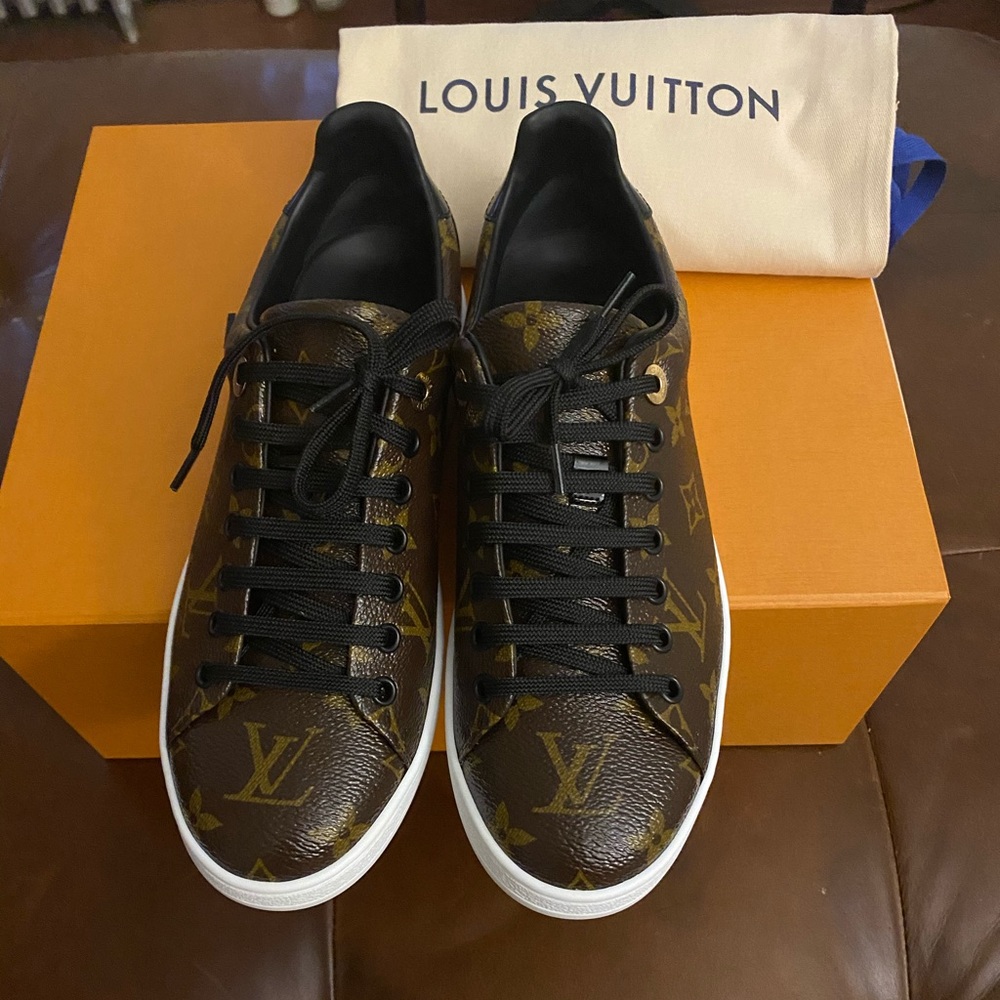 Brand New Louis Vuitton Front Row Sneaker Shoes